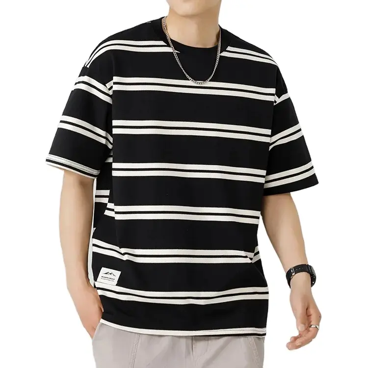 日本のファッション黒と白のストライプ半袖Tシャツメンズ春夏新作レトロ半袖Tシャツ