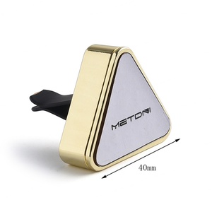 Ambientador Metálico Triangular Personalizado con Clip para Ventilación de Coche - Product Image 6