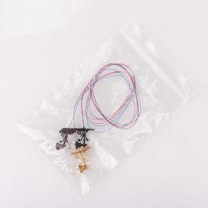 Sculpture de lampadaire en résine colorée réaliste YUNJIE, modèle miniature de paysage de jardin pour la décoration de la maison de vacances et la création de modèles - Product Image 2