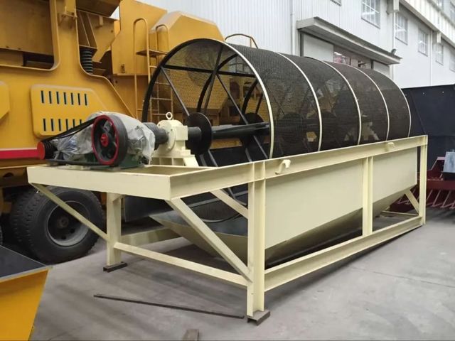 The Most Sold 2025 Rotary Vibrating Screen Machine Drum Screen Trommel Screening Vibrating Screen Sieve Zhengzhou