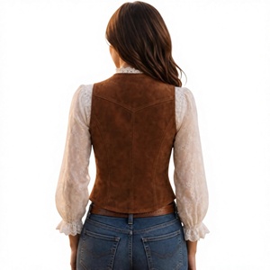 Gilet en cuir personnalisé pour femme, style ajusté, cuir véritable, fermeture boutonnée - Product Image 4