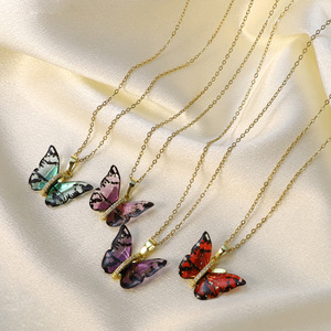 Collar con Colgante de Mariposa de Acero de Titanio y Circonita, Estilo Bohemio, Elegante, Multicolor, No se Desvanece, Regalo para Mujeres y Niñas - Product Image 1
