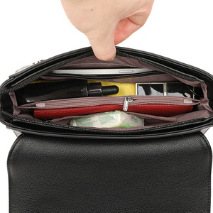 Bolsos cuadrados de cuero Pu con estampado de diseño personalizado, bolsos con dijes femeninos ligeros, bolsos de hombro para mujer, diseño para todas las estaciones - Product Image 5