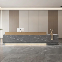 Bureau d'accueil moderne sur mesure effet marbre avec éclairage LED multicolore pour bureau, hôtel, hall d'entrée