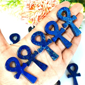 Vente en gros de pierres de cristal Ankh en lapis-lazuli poli de style bohème, tendance de la mode pour la décoration intérieure unique et les cadeaux de vacances - Product Image 3