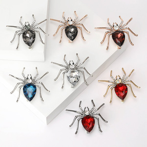 Joyería de moda, broches de araña de diamantes de imitación chapados en oro para <span class=keywords><strong>mujer</strong></span>, diseño creativo, accesorios para disfraces de <span class=keywords><strong>Halloween</strong></span>, broche de solapa para hombre - Product Image 1
