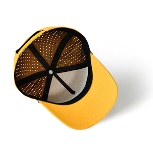 Cappello da Golf Impermeabile a 5 Pannelli in Poliestere Strutturato con Logo Personalizzato in Gomma, Stile Aviatore - Product Image 5