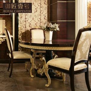 Tavolo da Pranzo Grande Royalr Classics in Stile Italiano Europeo con Foglia d'Oro Intagliato in Legno Massello Rotondo Set da Pranzo - Product Image 4