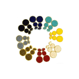 Orecchini decorativi di moda con perline appesi a mano con cuciture colorate per donne e ragazze bohémien rotonde con perline - Product Image 3