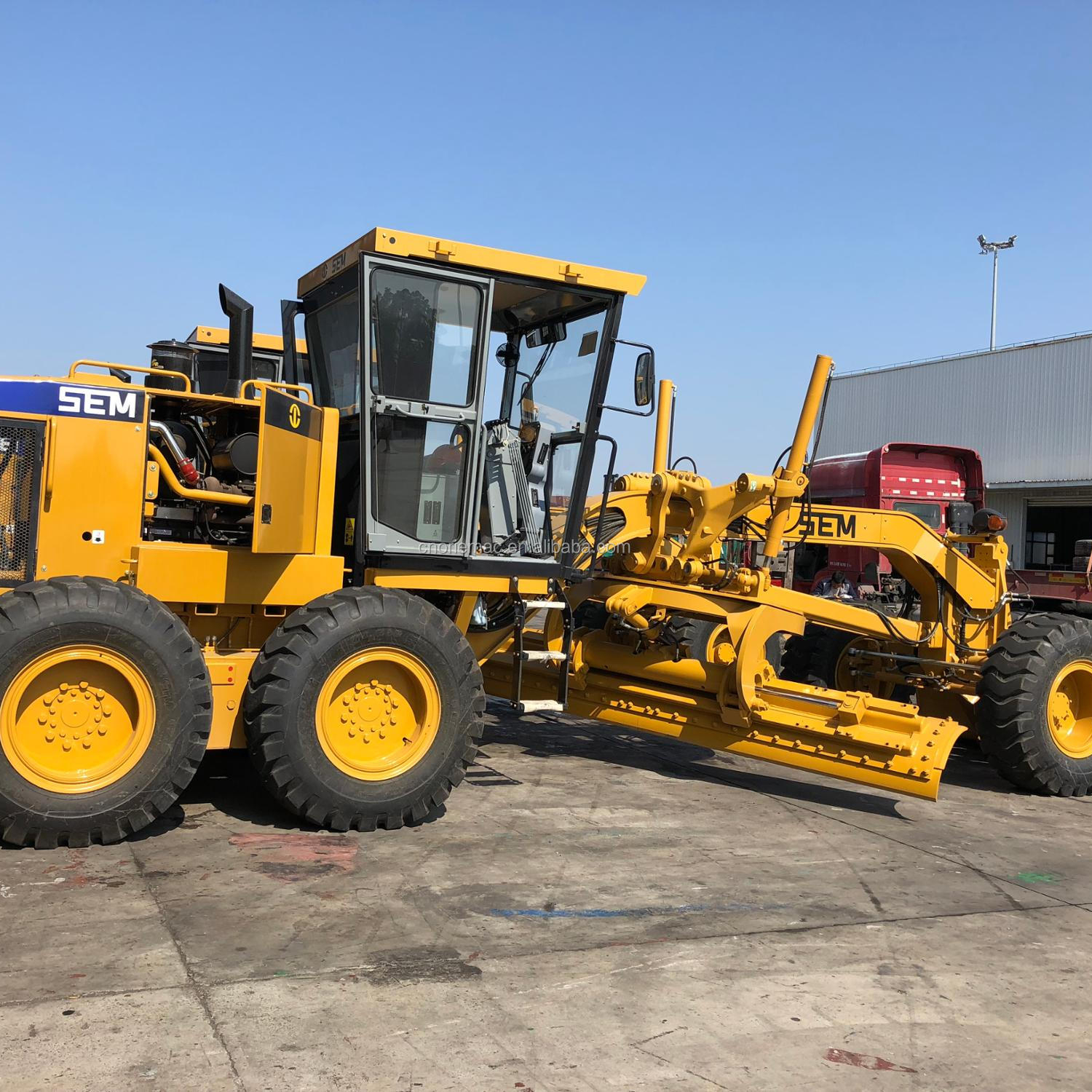 Автогрейдер SEM918 SEM919 SEM921 по цене, с двигателем 190 л.с. 220 л.с. после мощения
