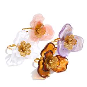 JINYOU 6663 Autumn Exquisite <strong>Amber</strong> Colored Resin Petals <strong>Ring</strong> Stainless Steel 18K Gold Plated Flower Open <strong>Ring</strong> - Product Image 1