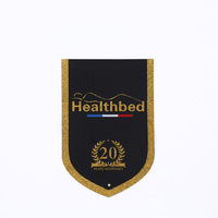 Directement fourni par le fabricant Étiquettes de matelas brodées Étiquette adhésive de tapis avec ou sans impression