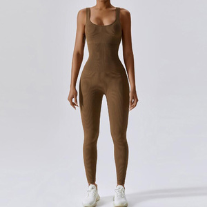 Rnshanger ชุดจั๊มพ์สูทสำหรับผู้หญิงชุดหมีขาสั้นชุดติดกันแนวสตรีทแฟชั่นชุดเล่นกีฬาฟิตเนสชิ้นเดียว - Product Image 4