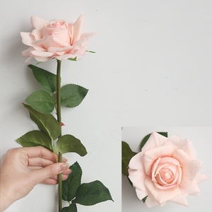 Venta al por mayor rosas blancas rojas flores artificiales seda tacto real rosas artificiales <span class=keywords><strong>a</strong></span> granel tallo único ramo de rosas - Product Image 1