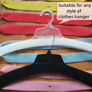 Passe le détecteur d'aiguille noir et blanc ou la couverture antidérapante en mousse dure de couleur personnalisée pour les cintres - Product Image 2