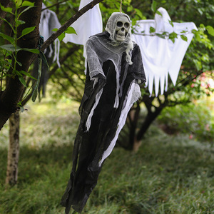 Decoración de Halloween para Exteriores, Calavera Fantasma Espeluznante de Gasa Colgante con Mueca Terrorífica para Fiesta en Casa Encantada - Product Image 3
