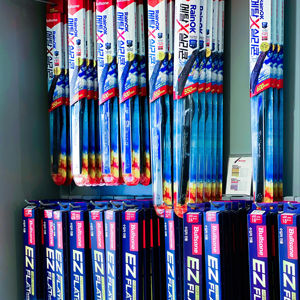 Essuie-glace Bullsone EZFLAT pour balais d'essuie-glace de véhicule Continental AUDI BMW MERC VW FORD VOLVO JAGUAR - 18,19,20,21,22,24,26 pouces - Product Image 1