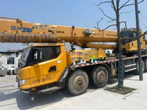 Grue sur camion d'occasion 50 tonnes, modèle 2017, hauteur de levage 43,5 m, moteur, boîte de vitesses, pompe, excellent prix et état, provenance Chine - Product Image 2