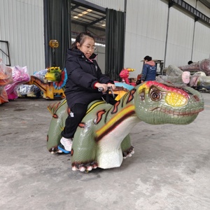 <span class=keywords><strong>Trottinette</strong></span> électronique dinosaure Tyrannosaurus Rex à chevaucher pour enfants (4-6 ans) pour utilisation dans les centres commerciaux et les aires de jeux - Product Image 1