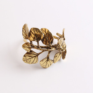 แหวนผ้าเช็ดปากลายใบไม้วินเทจสำหรับงานเลี้ยงแต่งงาน - Product Image 5
