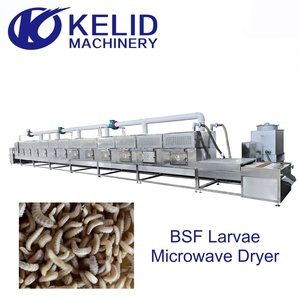 Machine de séchage à micro-ondes industrielle entièrement automatique à grande capacité, à commande PLC, de qualité alimentaire SUS304, pour vers de farine BSF, haute efficacité - Product Image 1