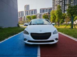 <span class=keywords><strong>Peugeot</strong></span> 301 2014 modello 1.6L a trazione anteriore <span class=keywords><strong>automatica</strong></span> berlina a Gas con guida a sinistra in tessuto scuro R15 auto usate a buon mercato - Product Image 2