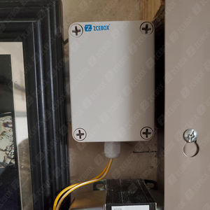 ZCEBOX Outdoor IP65 Caja eléctrica impermeable ABS PC Caja de conexiones de plástico - Product Image 4