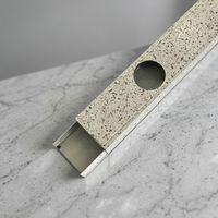 Goulotte de câblage en aluminium à motif marbre solide avec trous de fixation, plateau professionnel pour l'installation de fils électriques