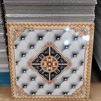 Diseños modernos de alta calidad Estampado en caliente Impresión de transferencia de tablero de Pvc Azulejos de techo falso de Pvc 595 603mm