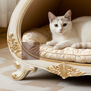 Hochwertiges Französisches Antikes Beige Massivholz-Hundehaus für Innenräume mit Schwammfüllung Luxuriöse Goldblatt-Villa und Kuppeldach für Katzen - Product Image 3