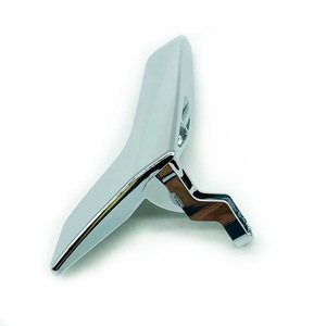 มือจับประตูด้านในซ้ายของเมอร์เซเดส-เบนซ์ W204 พลาสติกมันเงา ติดตั้งง่าย - Product Image 2