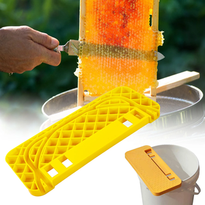 <span class=keywords><strong>Plaque</strong></span> de support en plastique pour seau à miel, avec support de levage pour seau à miel, pour seau à miel type 'Honey Bucket', pour cadre de ruche et pour seau à miel type 'Honey Tank' - Product Image 4