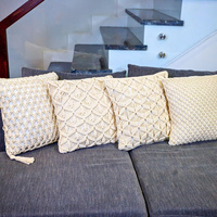 Coussin d'oreiller de canapé en macramé de style moderne fait à la main motif à rayures en coton de taille personnalisée pour la maison ou l'hôtel