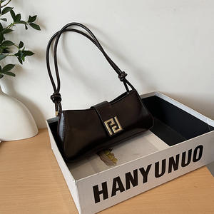 حقيبة كتف واحدة عصرية جديدة للسيدات-حقيبة كبيرة تحت الإبط من الجلد الصناعي للسيدات - Product Image 3