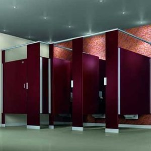 Cloison de toilettes d'hôpital moderne en acier inoxydable de qualité supérieure, rouge, rectangulaire, design modulaire, accessoire écologique - Product Image 2