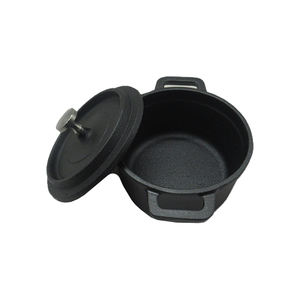 Mini Horno Holandés Negro Precurado de 14 CM, Redondo/Ovalado, con Base de Madera, para Gratinados - Product Image 6