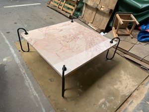 Table basse carrée moderne Disen Pieds en alliage d'aluminium Dessus de table en marbre artificiel Utilisation intérieure et extérieure - Product Image 4