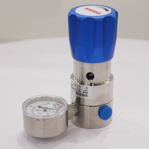 Régulateur de pression en laiton chromé 1/4 NPT femelle à corps flexible avec manomètre pour gaz naturel et argon - Product Image 3