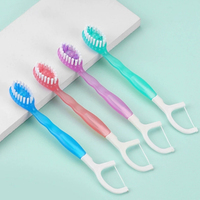 Mini cepillos de dientes desechables portátiles Cepillo con pasta de dientes manual de cerdas suaves Cepillo de dientes pequeño con pasta de dientes para viajes