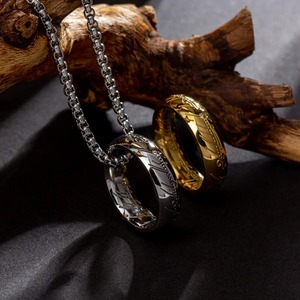 Collier <span class=keywords><strong>Seigneur</strong></span> des <span class=keywords><strong>Anneaux</strong></span>, film avec la même gravure 3D à l'intérieur et à l'extérieur, collier en sanskrit espagnol - Product Image 1