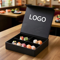 Boîte à sushi en papier personnalisée, recyclable, portable, haut de gamme, fabriquée en usine OEM, avec couvercle magnétique noir, revêtement UV, boîte rigide avec logo
