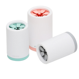 Commercio all'ingrosso della fabbrica nuovo artiglio lavaggio tazza lavapiedi pulizia <span class=keywords><strong>spazzola</strong></span> morbida in Silicone <span class=keywords><strong>per</strong></span> cani e gatti Pet Foot Wash Cup - Product Image 1