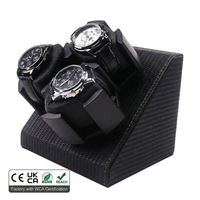 Remontoir de montres triple sportif en fibre de carbone et cuir PU à 3 emplacements, support rotatif pour 3 montres, prêt à être expédié pour les marques de détail professionnelles
