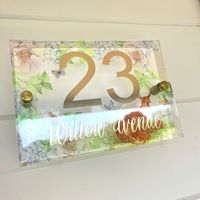 Panneau en verre acrylique transparent avec logo personnalisé pour salon d'affaires Panneau de bar personnalisé Panneau de porte en acrylique pour bureau et magasin