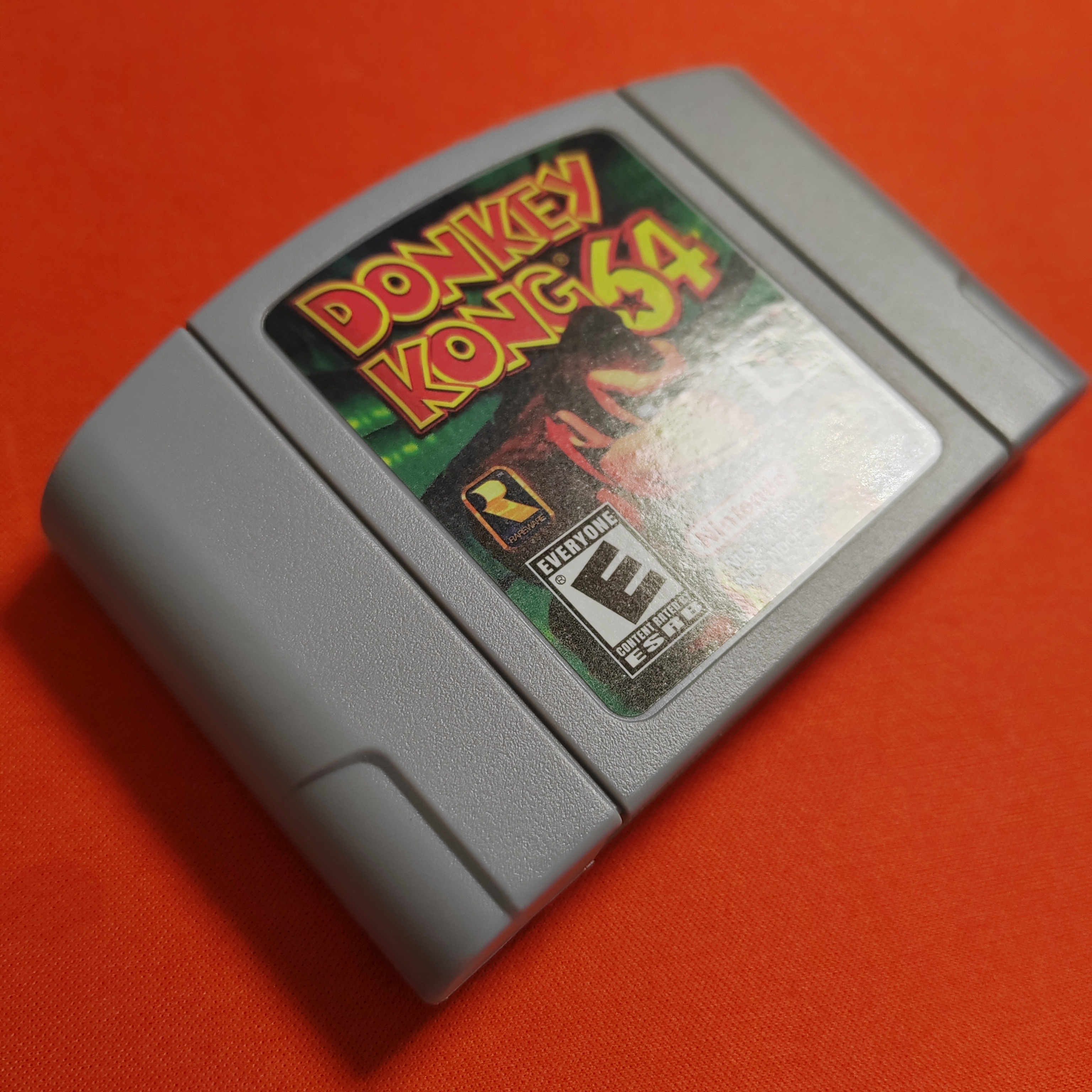 Donkey Kong 64 (gris)