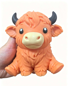 En gros Jouet Squishy Vache des Highlands <span class=keywords><strong>à</strong></span> remontée lente, Animal de ferme mignon, Anti-stress <span class=keywords><strong>à</strong></span> presser, Cadeau pour Enfants et Adultes, Idéal pour les fêtes - Product Image 6