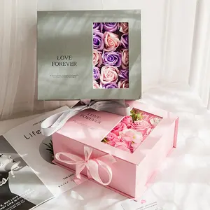 Caja de flores de lujo para el Día de San Valentín, cajas con forma de corazón para madre y regalo, con ventana