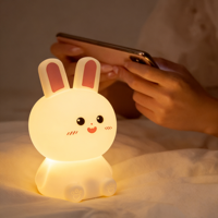 Lampe de nuit en silicone en forme de lapin mignon, LED rechargeable, commande tactile, intensité réglable, lampe en forme de lapin, décoration de chambre d'enfant, décoration de crèche