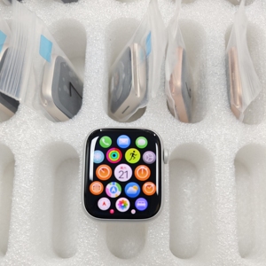 เคสอะลูมิเนียม <span class=keywords><strong>GPS</strong></span> สำหรับ <span class=keywords><strong>Apple</strong></span> <span class=keywords><strong>Watch</strong></span> Series <span class=keywords><strong>3</strong></span>/S4/S5/S6/S7/S8/S9/S10/S11 สีเงิน Midnight Starlight มือสอง - Product Image 1