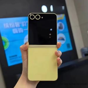 Z Flip 6 5G LTE Octa Core 256/512GB ROM 12GB RAM หน้าจอ AMOLED 6.7 นิ้ว 90Hz NFC สมาร์ทโฟน พร้อมระบบชาร์จเร็ว 65W - Product Image 1